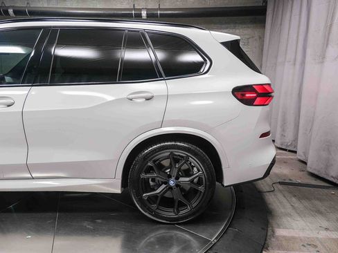 Used 2024 BMW X5 xDrive50e w/ M Sport Package AWD/4WD image 8