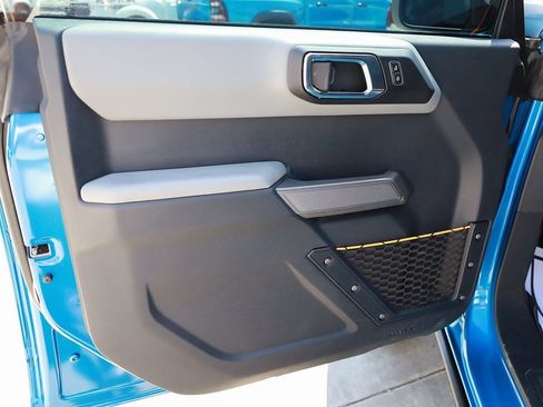 Used 2021 Ford Bronco Badlands image 10