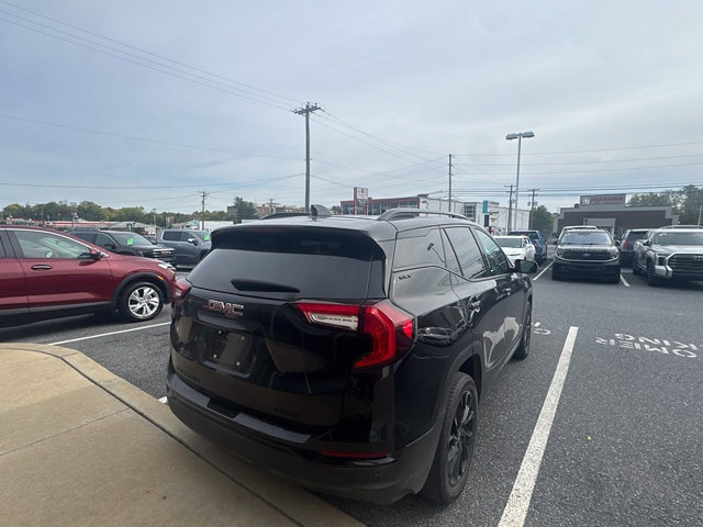 Used 2023 GMC Terrain SLT w/ Tech Package AWD/4WD image 7