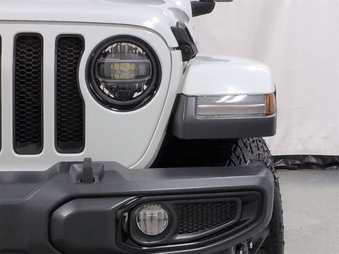 Certified 2020 Jeep Wrangler Unlimited Sahara image 11