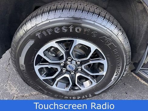 Used 2024 Ford Expedition XLT image 15