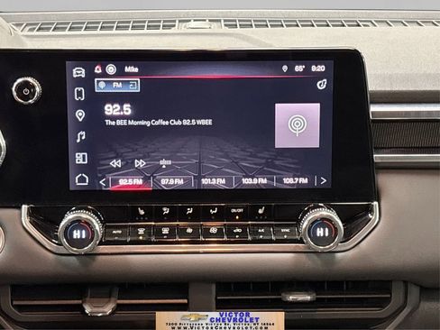 Used 2024 GMC Canyon Elevation w/ Elevation Premium Package image 17