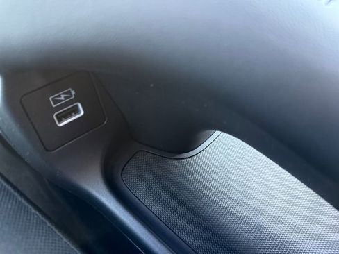 Certified 2023 Honda HR-V LX image 28