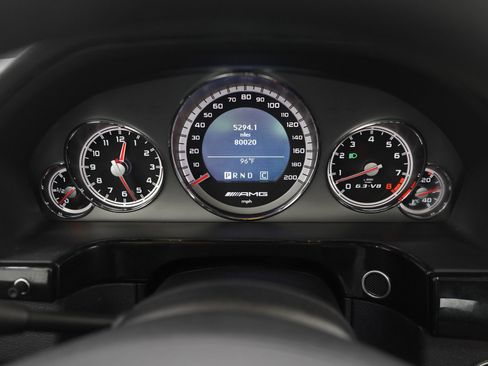 Used 2010 Mercedes-Benz E 63 AMG Sedan image 25