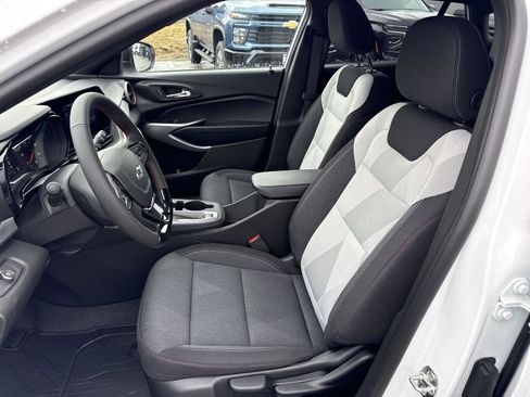 New 2026 Chevrolet Trax RS image 12
