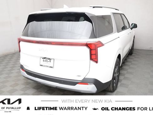 New 2026 Kia Carnival EX FWD image 5
