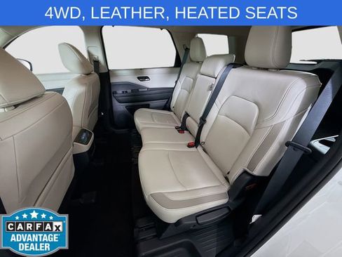 Used 2022 Nissan Pathfinder SL AWD/4WD image 23