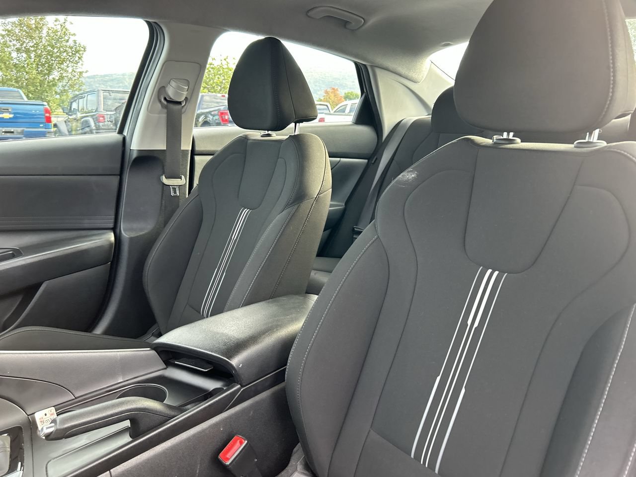 Used 2024 Hyundai Elantra SEL FWD image 21