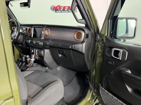 Used 2021 Jeep Gladiator Mojave AWD/4WD image 29
