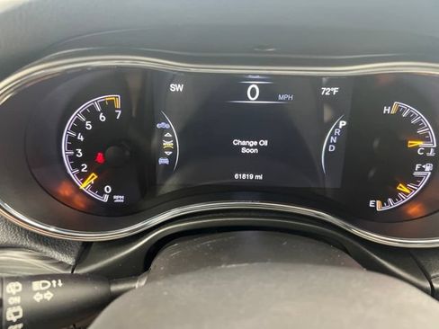 Used 2021 Jeep Grand Cherokee Laredo w/ Security & Convenience Group AWD/4WD image 19