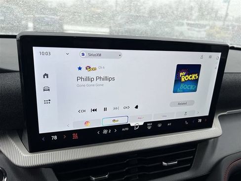 Used 2025 Ford Explorer ST-Line image 14