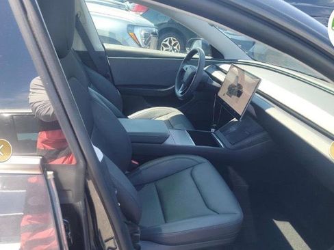 Used 2024 Tesla Model 3 Standard Range RWD image 7