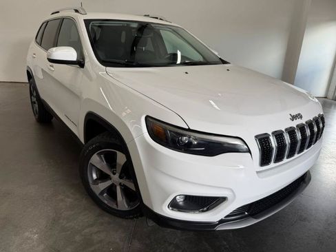 Used 2019 Jeep Cherokee Limited FWD image 23