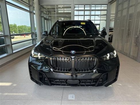 New 2026 BMW X5 xDrive50e w/ M Sport Package image 2