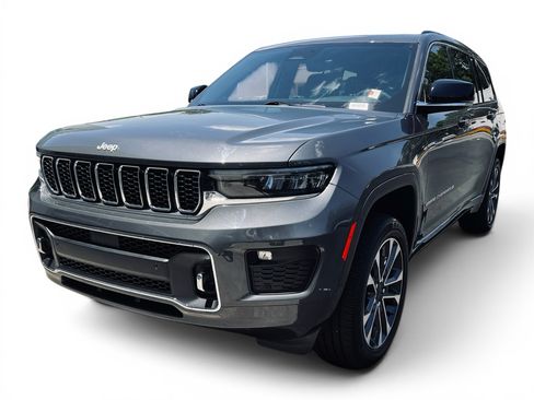 Used 2024 Jeep Grand Cherokee L Overland w/ Luxury Tech Group IV AWD/4WD image 5
