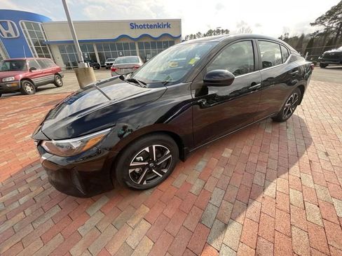 Used 2025 Nissan Sentra SV image 27