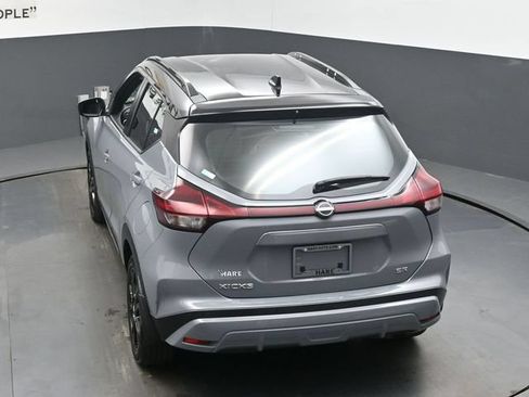 Used 2023 Nissan Kicks SR w/ SR Premium Package FWD image 57
