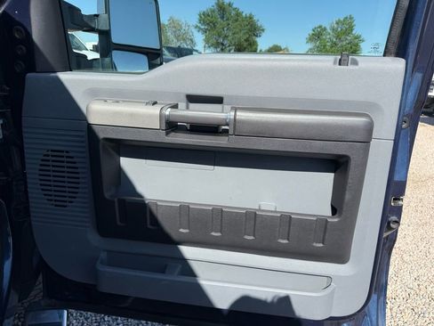 Used 2016 Ford F250 XLT w/ XTR Plus Package AWD/4WD image 13
