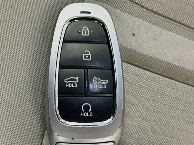 Used 2023 Hyundai Sonata SEL w/ Convenience Package FWD image 18