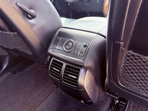 Used 2007 Mercedes-Benz R 320 CDI 4MATIC image 25