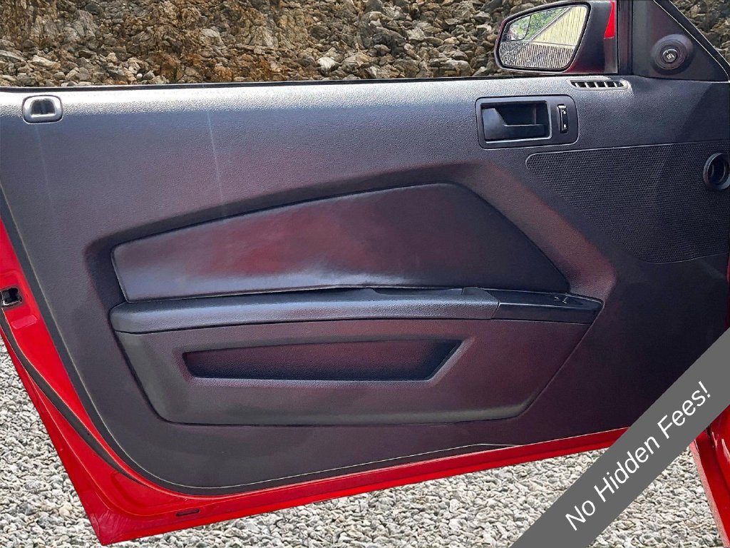 Used 2014 Ford Mustang GT RWD image 19