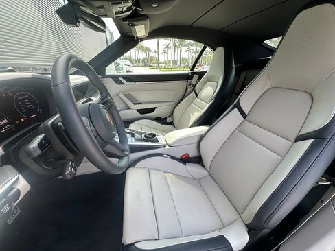 Certified 2026 Porsche 911 Carrera RWD image 5