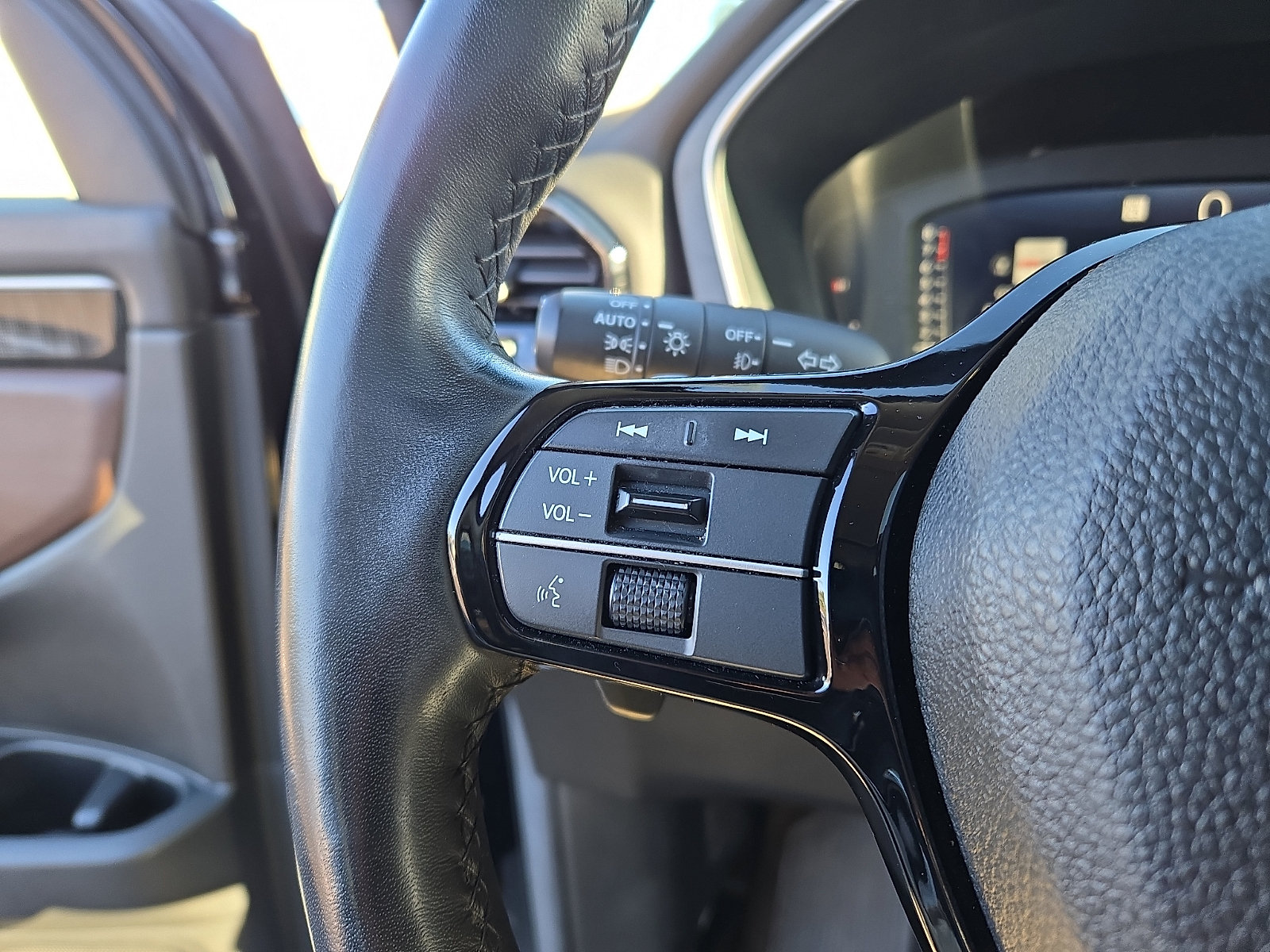 Used 2024 Honda Pilot Elite image 23