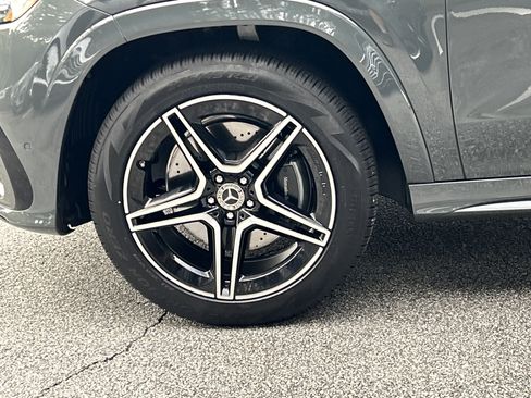 Certified 2026 Mercedes-Benz GLS 450 4MATIC image 17