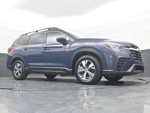 Used 2025 Subaru Ascent Premium AWD/4WD image 19