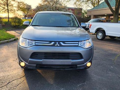 Used 2014 Mitsubishi Outlander SE FWD image 9