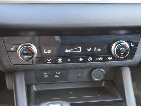 Used 2025 Mitsubishi Outlander SE AWD/4WD image 31