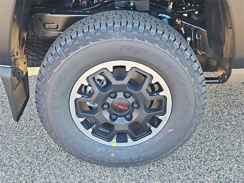 New 2026 Toyota Tacoma TRD Off-Road image 5