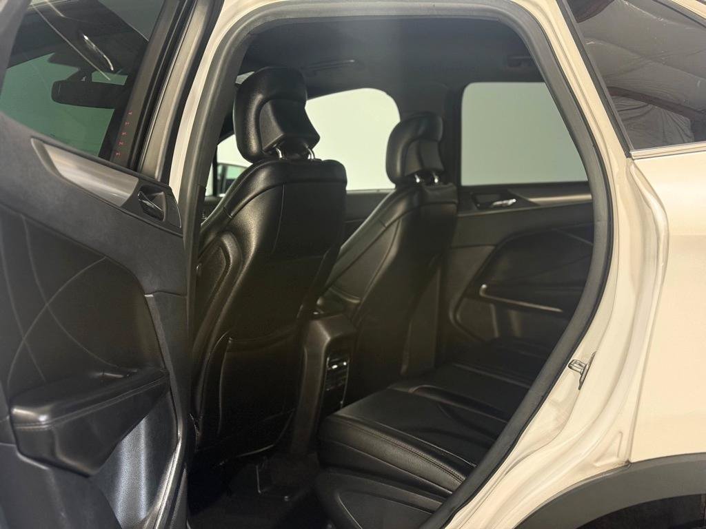 Used 2017 Lincoln MKC Premiere FWD image 10