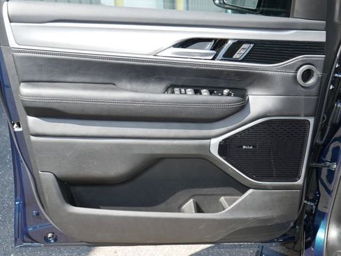 New 2026 Jeep Grand Wagoneer Limited AWD/4WD image 16