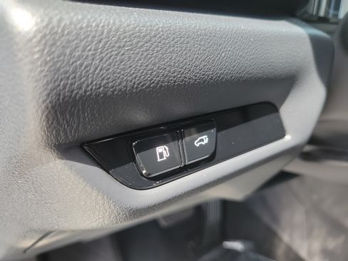 Used 2025 Lexus NX 250 FWD w/ Accessory Package (K3) image 25