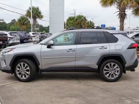 Used 2024 Toyota RAV4 XLE Premium FWD image 27