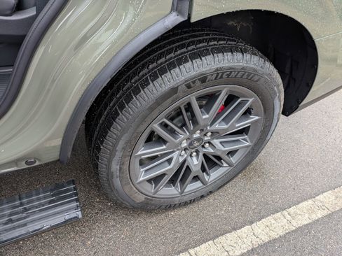 Certified 2025 Ford Expedition Platinum w/ Stealth Performance Package image 32