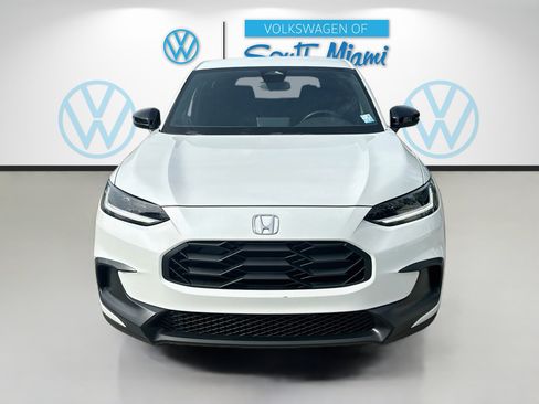 Used 2024 Honda HR-V Sport image 2