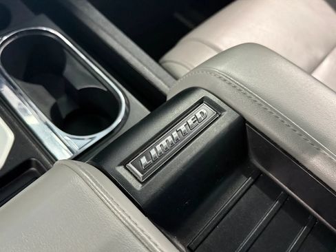 Used 2019 Toyota Tundra Limited w/ Limited Premium Package AWD/4WD image 22