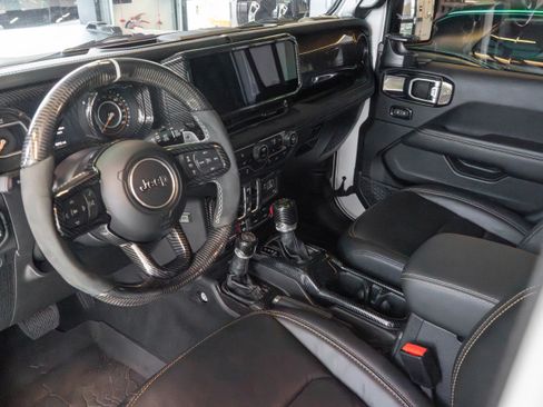 Used 2024 Jeep Wrangler Unlimited Rubicon 392 AWD/4WD image 15