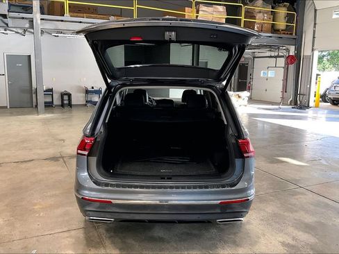 Used 2019 Volkswagen Tiguan SEL Premium AWD/4WD image 5