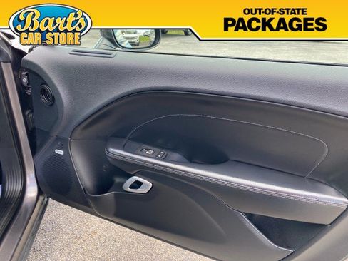 Used 2015 Dodge Challenger SXT Plus RWD image 10