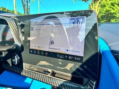 Used 2023 Chevrolet Corvette Stingray Premium Conv w/ Z51 Performance Package RWD image 46
