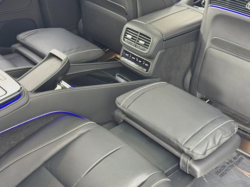 Used 2023 Mercedes-Benz Maybach GLS 600 4MATIC image 53