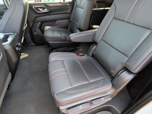 Used 2023 Chevrolet Suburban RST w/ Luxury Package image 20