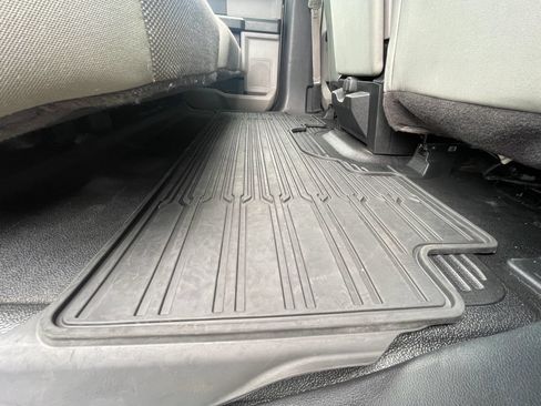 Used 2017 Ford F250 XL w/ Power Equipment Group AWD/4WD image 39