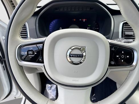 Certified 2025 Volvo XC90 T8 Plus w/ Protection Package AWD/4WD image 14