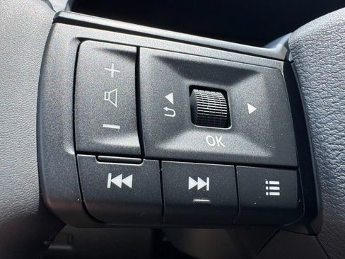 Used 2026 Nissan Rogue Dark Armor AWD/4WD image 17