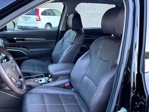 Certified 2022 Kia Telluride SX w/ Towing Package image 14