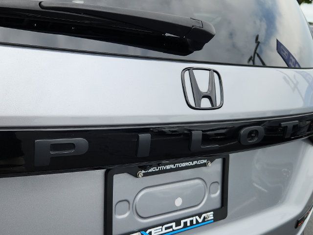 Used 2025 Honda Pilot TrailSport image 30